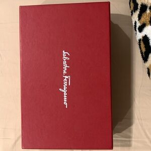 Authentic New Salvatore Ferragamo Gift/Storage/Dust Box sz 8/5/2
